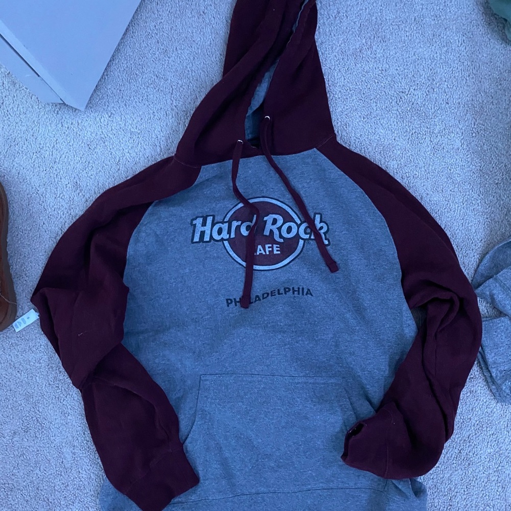 sweatshirt